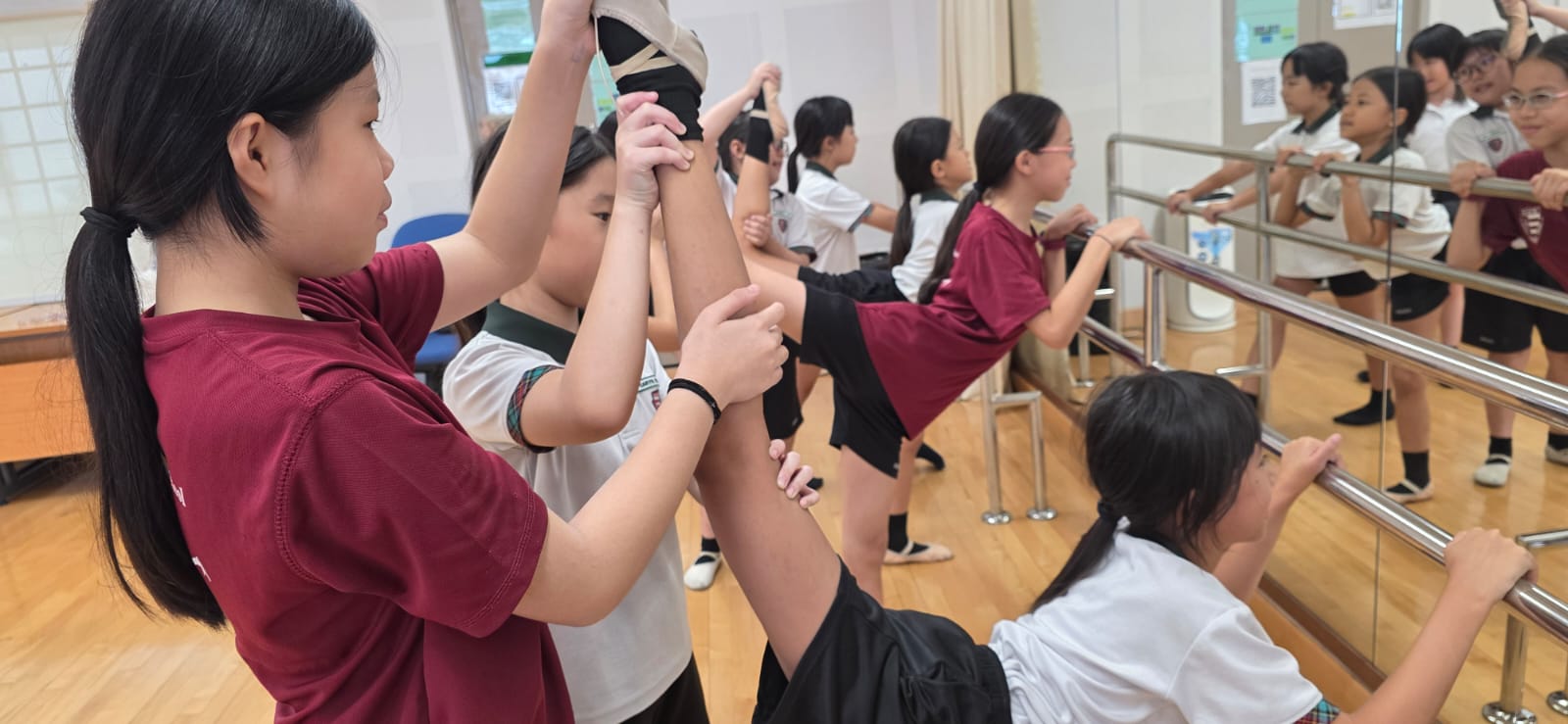 Members engaging in peer learning accessibility