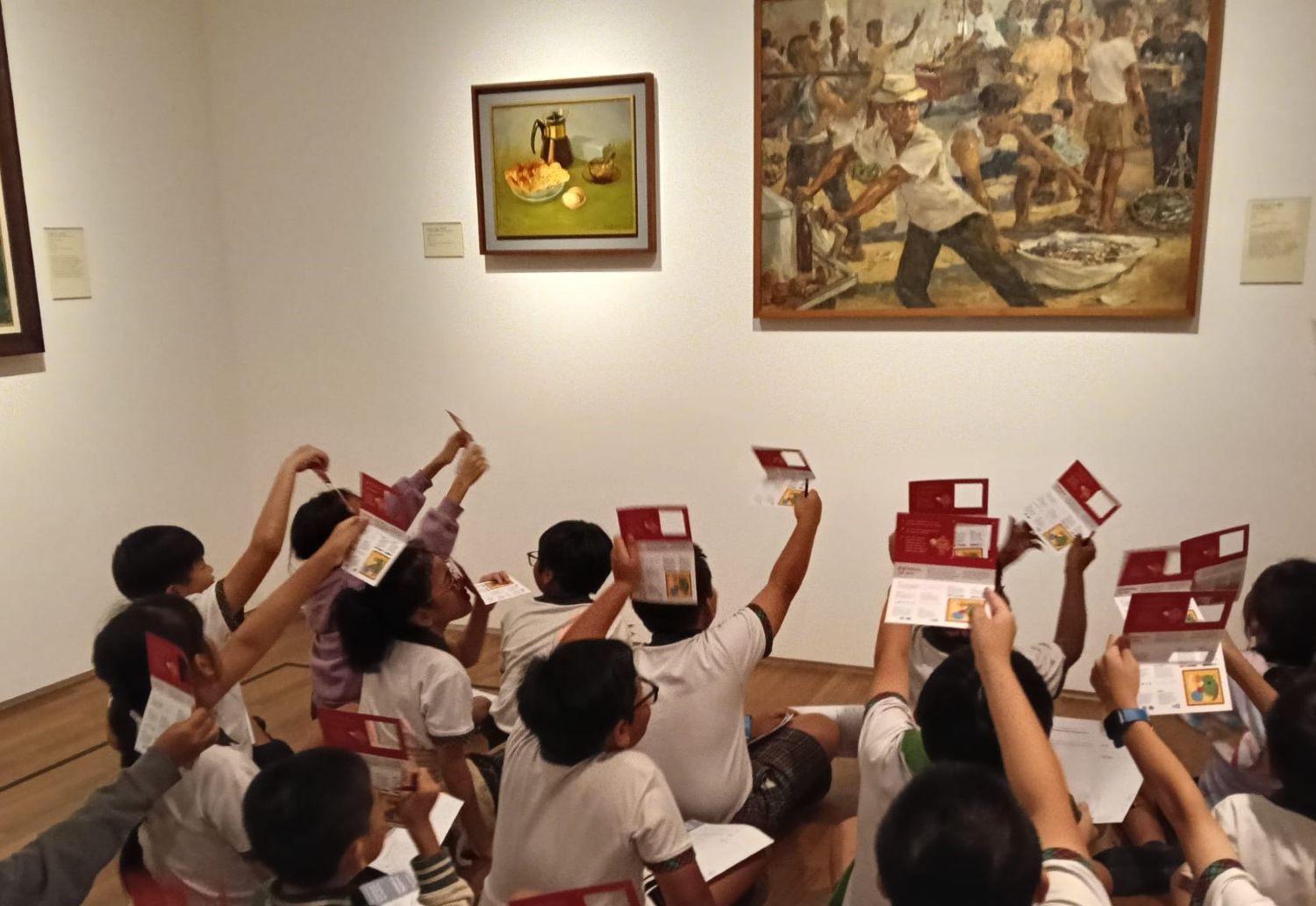 student using viewfinders